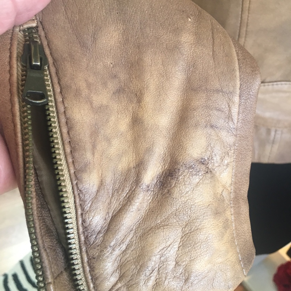 Leather jacket - Picture 4 of 7